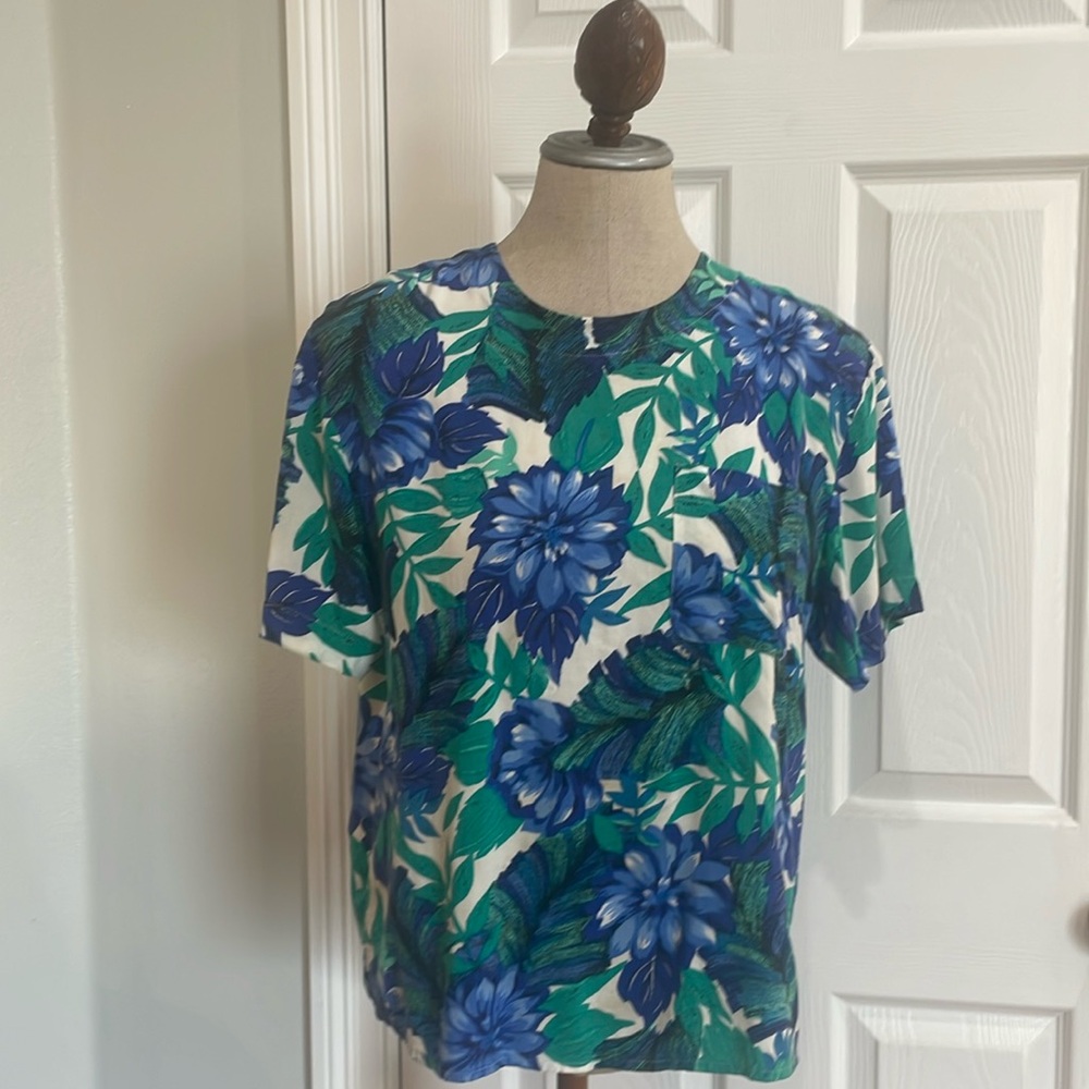 Vintage SK & Company floral short sleeve top pocket tropical blouse blue green